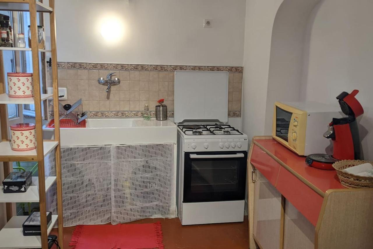 Les Gites D'Intervalles Entrevaux Extérieur photo